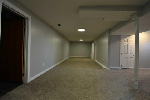 396 8 Street, Dunmore, AB - Indoor Photo Showing Other Room