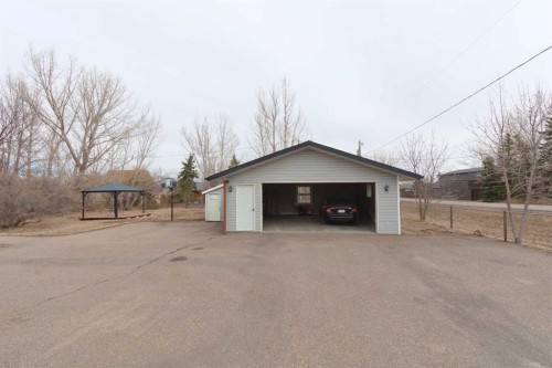 396 8 Street, Dunmore, AB - Outdoor