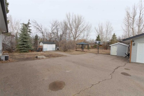 396 8 Street, Dunmore, AB - Outdoor