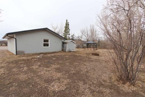 396 8 Street, Dunmore, AB - Outdoor