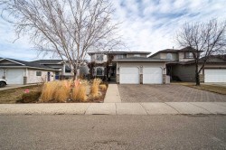 12 Sunrise Court SW Medicine Hat, AB T1B 4N5