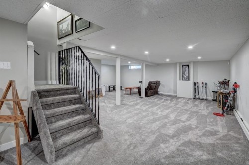 150 9 Street Nw, Drumheller, AB - Indoor