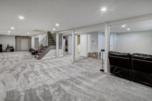 150 9 Street Nw, Drumheller, AB - Indoor