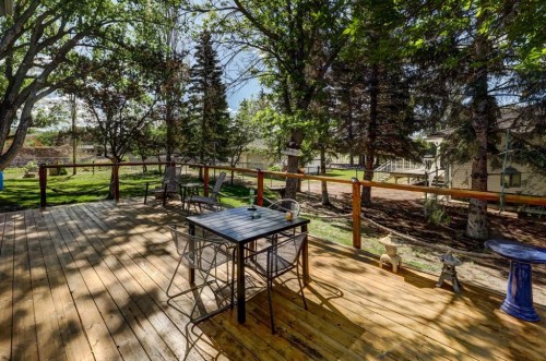 150 9 Street Nw, Drumheller, AB - Outdoor With Deck Patio Veranda
