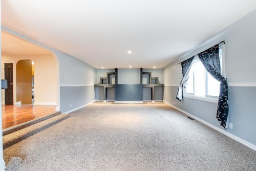 108 Cartwright Avenue, Veinerville, AB - Indoor Photo Showing Other Room