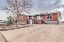 108 Cartwright Avenue Veinerville, AB T1A 8N4