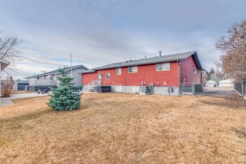 108 Cartwright Avenue, Veinerville, AB - Outdoor With Exterior