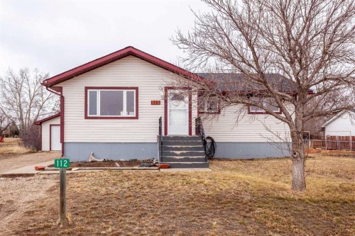 112 Railway Avenue West, Schuler, AB - Outdoor