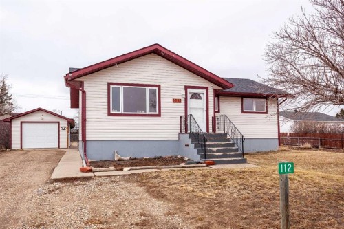 112 Railway Avenue West, Schuler, AB - Outdoor