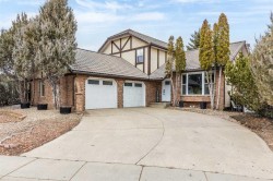 8 Ross View Bay SEMedicine Hat, AB T1B 3H9
