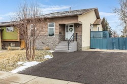 90 Robinson Crescent SEMedicine Hat, AB T1B 3G3