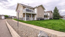 60 Northlands Lane NEMedicine Hat, AB T1C 0A8