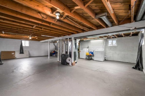 401 Broadway Avenue East, Redcliff, AB - Indoor Photo Showing Basement