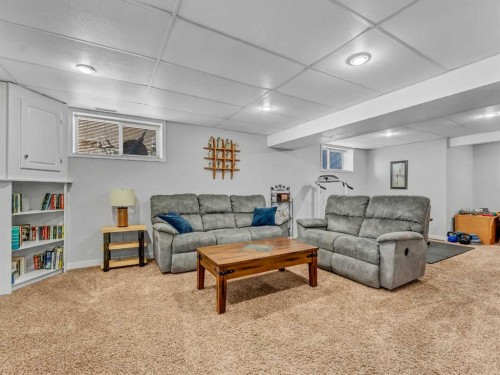 32 Spruce Close Se, Medicine Hat, AB - Indoor