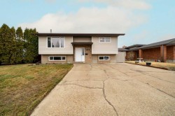 53 Rundle Avenue Medicine Hat, AB T1B 3W8
