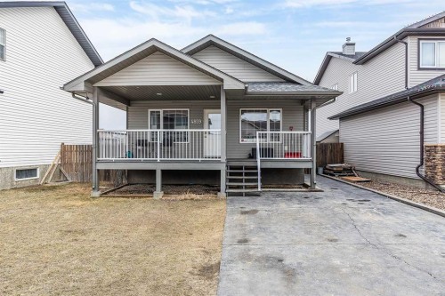 4859 Southlands Drive SE Medicine Hat, AB T1B 0B9