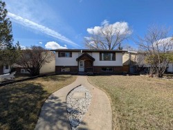 422 Main Street SOUTH Redcliff, AB T0J 2P0