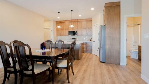 171 Parkview Crescent West, Bow Island, AB - Indoor Photo Showing Dining Room