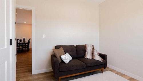 173 Parkview Crescent West, Bow Island, AB - Indoor Photo Showing Other Room