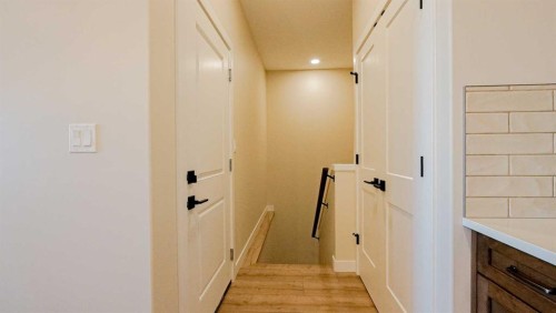 173 Parkview Crescent West, Bow Island, AB - Indoor Photo Showing Other Room