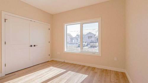 240 Parkview Lane West, Bow Island, AB - Indoor Photo Showing Other Room
