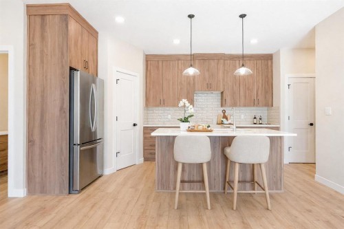 242 Parkview Lane West, Bow Island, AB - Indoor Photo Showing Kitchen With Upgraded Kitchen