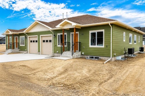 242 Parkview Lane West, Bow Island, AB 