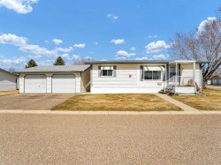 23-1600 Strachan Road SEMedicine Hat, AB T1B 4M3