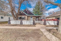 946 Bridge Street SEMedicine Hat, AB T1A 1C9