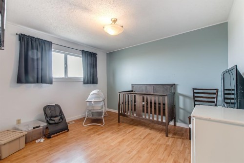 902 Range Road 65, Redcliff, AB - Indoor