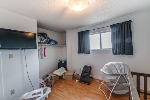 902 Range Road 65, Redcliff, AB - Indoor