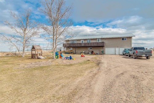 902 Range Road 65, Redcliff, AB - Outdoor