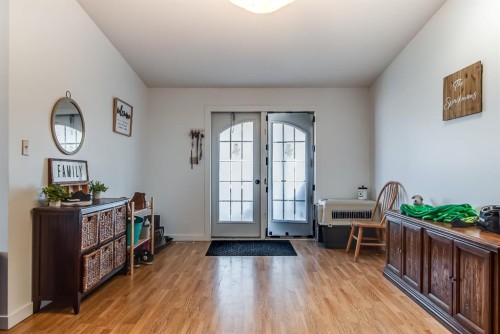 902 Range Road 65, Redcliff, AB - Indoor Photo Showing Other Room