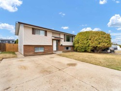 59 Sillak Crescent SE Medicine Hat, AB T1B 2P9