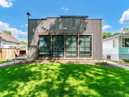 170 2 Street NW Medicine Hat, AB T1A 6J3
