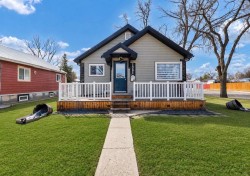 1201 Yuill Street SE Medicine Hat, AB T1A 0Z5