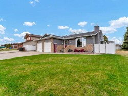 20 Church Court SE Medicine Hat, AB T1B 3Y4