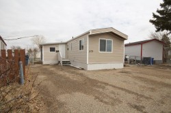 373 Beaufort Crescent Medicine Hat, AB T1A 7Z2