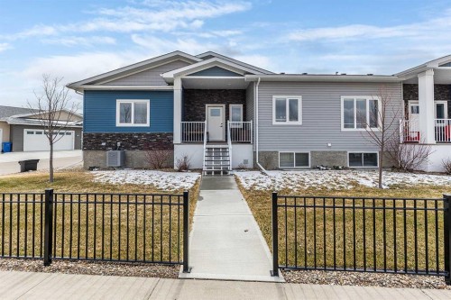 1303-401 Southlands Boulevard SE Medicine Hat, AB T1B 0T1