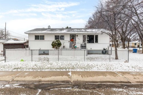 2405 16 Avenue SE Medicine Hat, AB T1A 3T5