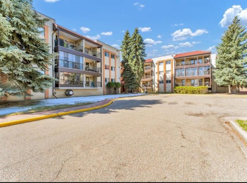 127-1480 Southveiw Drive SE Medicine Hat, AB T1B 3Z3