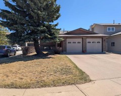 33 Rideau Close SEMedicine Hat, AB T1B 3X9