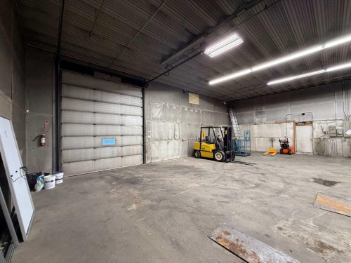 426 10 Street North, Lethbridge, AB 