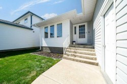 46 Sage Close SEMedicine Hat, AB T1B 4H7