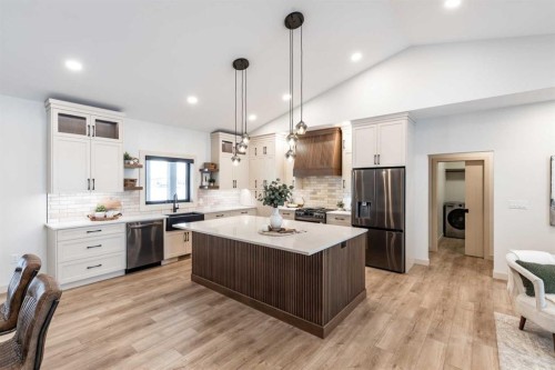 308 Yuma Court, Dunmore, AB - Indoor Photo Showing Kitchen With Upgraded Kitchen