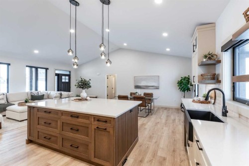 308 Yuma Court, Dunmore, AB - Indoor Photo Showing Kitchen With Upgraded Kitchen