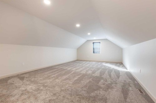 308 Yuma Court, Dunmore, AB - Indoor Photo Showing Other Room