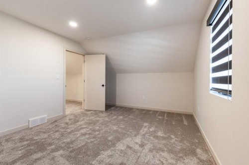 308 Yuma Court, Dunmore, AB - Indoor Photo Showing Other Room