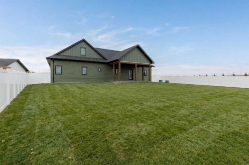 308 Yuma Court, Dunmore, AB - Outdoor