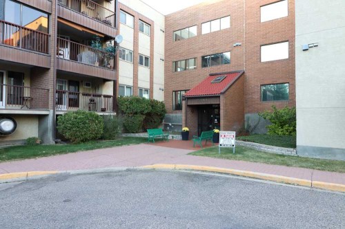 202-3090 15 Avenue SE Medicine Hat, AB T1B 3Z3